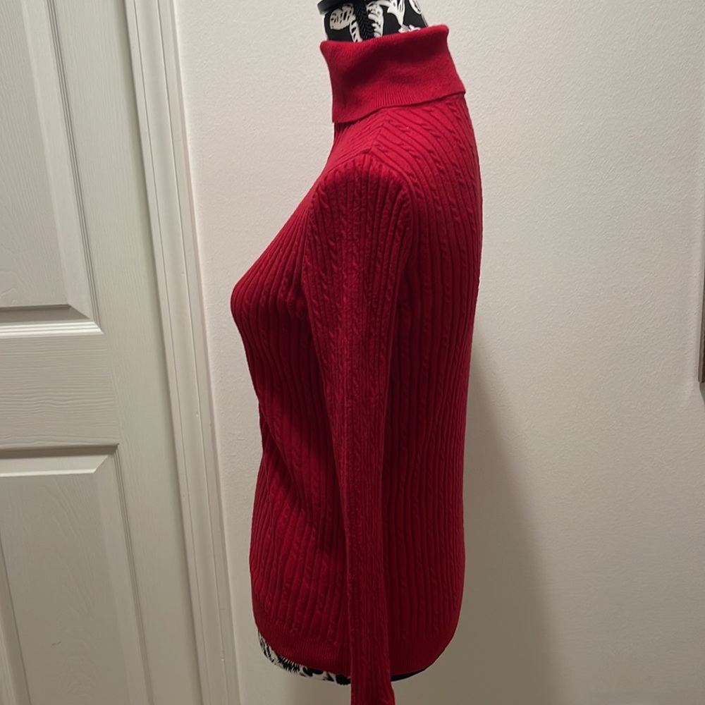 Talbots Mp cable knit turtleneck sweater. Small amount of peeling C pic - Picture 2 of 9